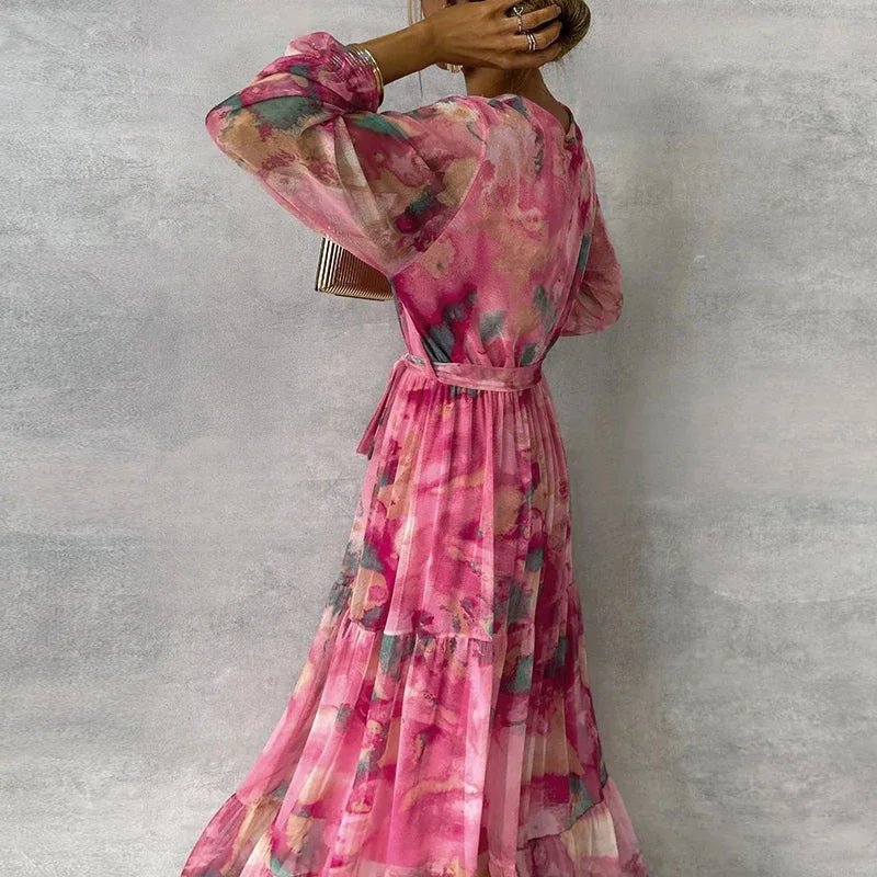 Sofie | Elegant kjole med blomsterprint