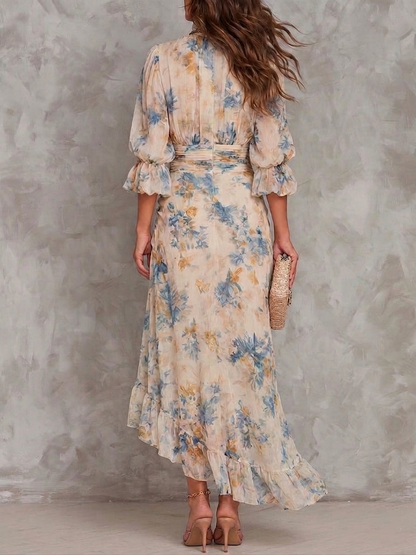 Maxikjole i Chiffon med Asymmetrisk Bræmme og Blomsterprint