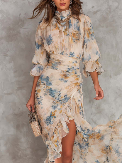 Maxikjole i Chiffon med Asymmetrisk Bræmme og Blomsterprint