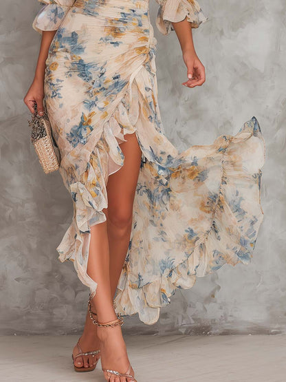 Maxikjole i Chiffon med Asymmetrisk Bræmme og Blomsterprint